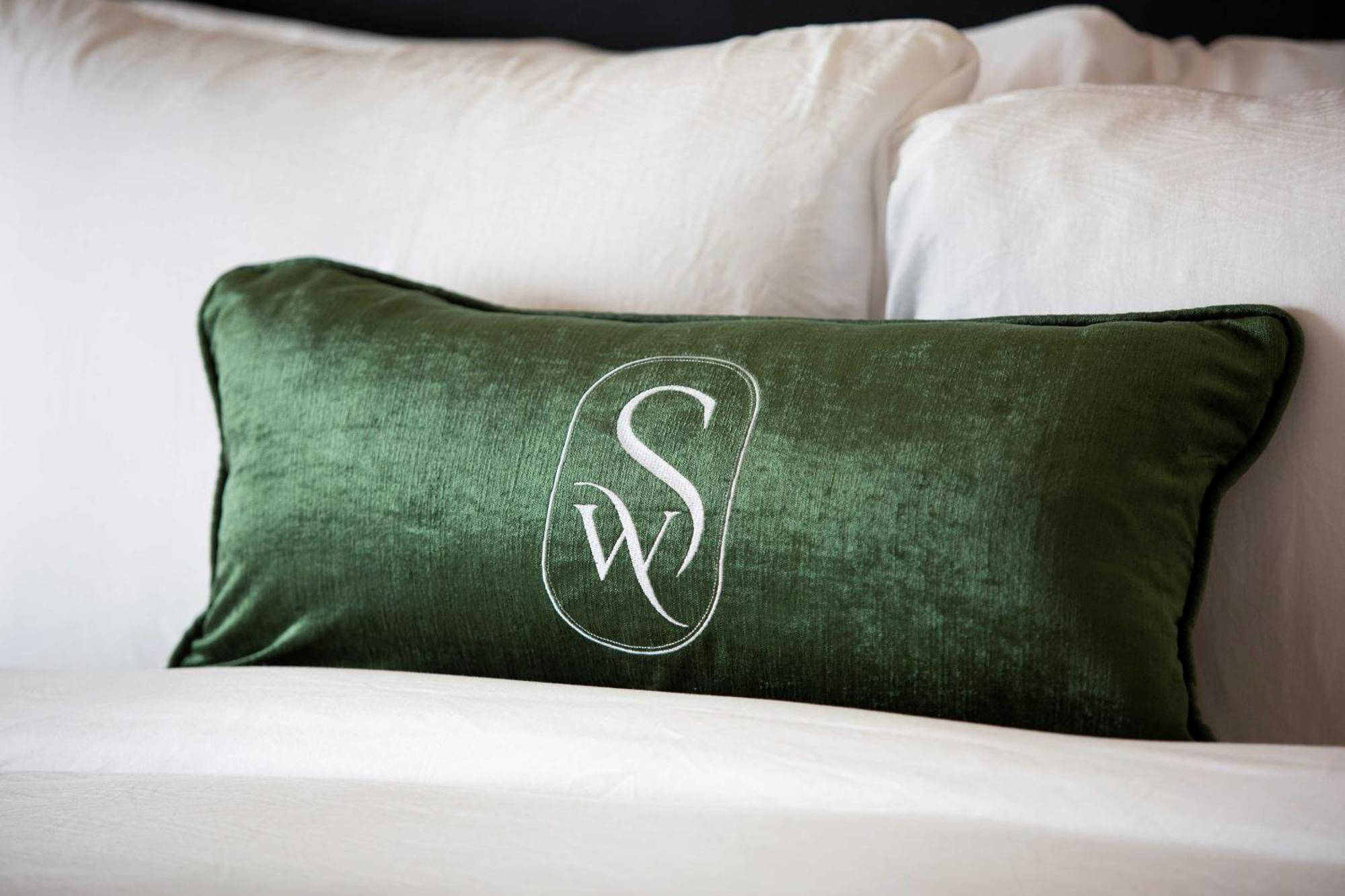 The Swiftwater Hotel Exterior foto